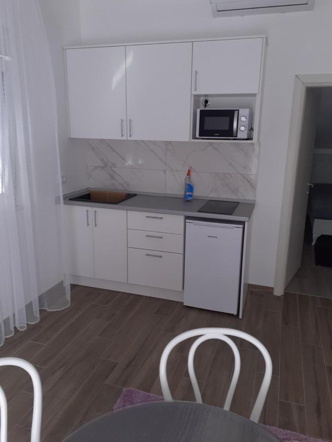 Apartmani Tolj Μακάρσκα Εξωτερικό φωτογραφία