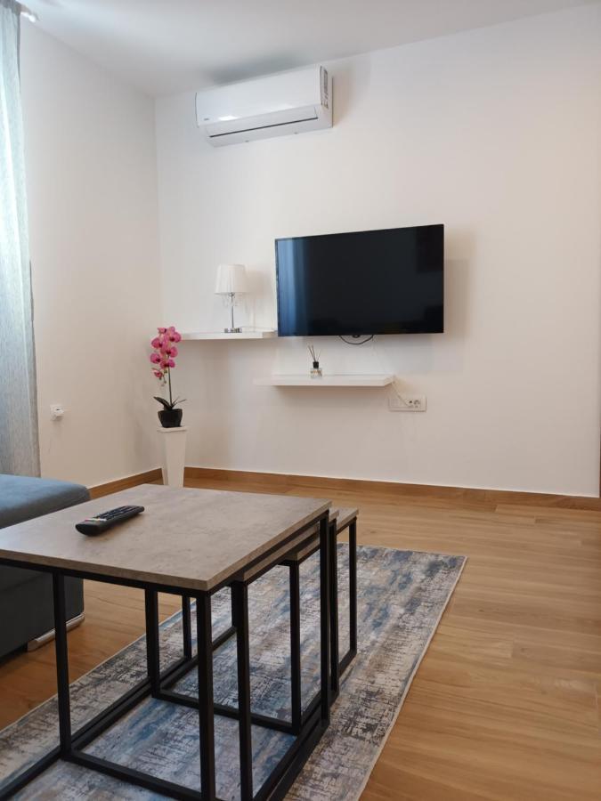 Apartmani Tolj Μακάρσκα Εξωτερικό φωτογραφία