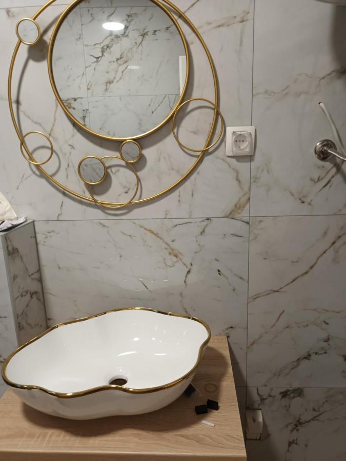 Apartmani Tolj Μακάρσκα Εξωτερικό φωτογραφία