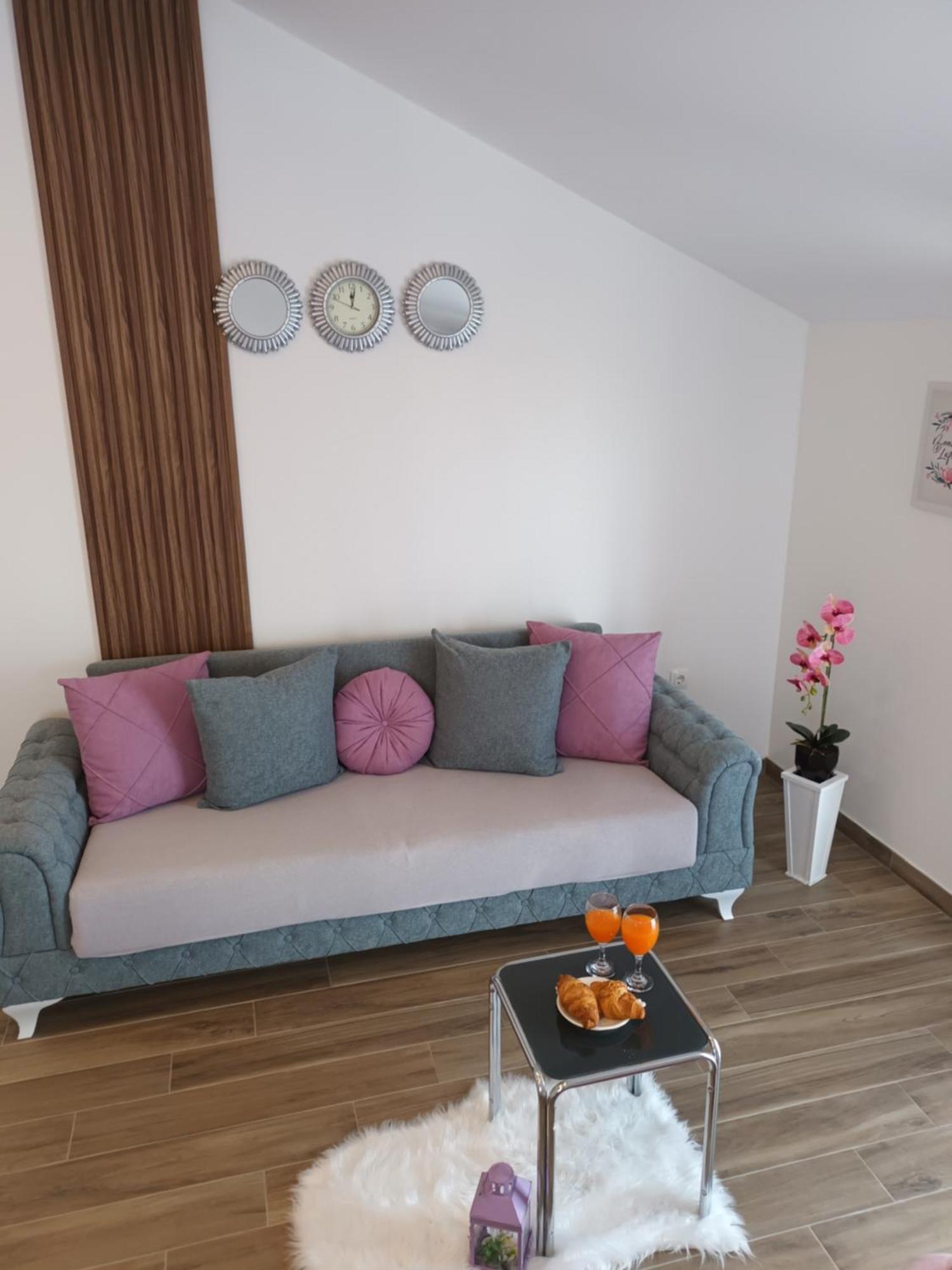 Apartmani Tolj Μακάρσκα Εξωτερικό φωτογραφία
