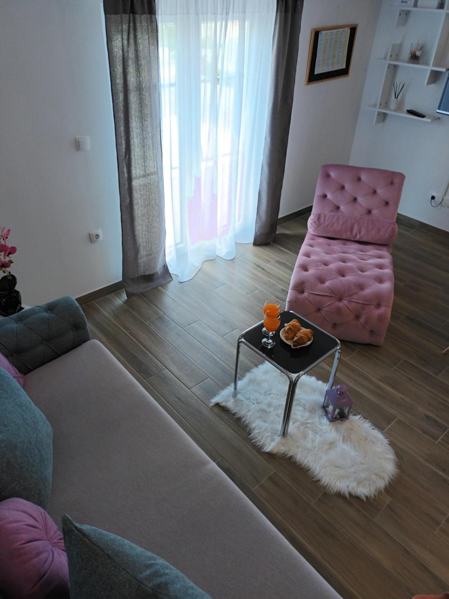 Apartmani Tolj Μακάρσκα Εξωτερικό φωτογραφία