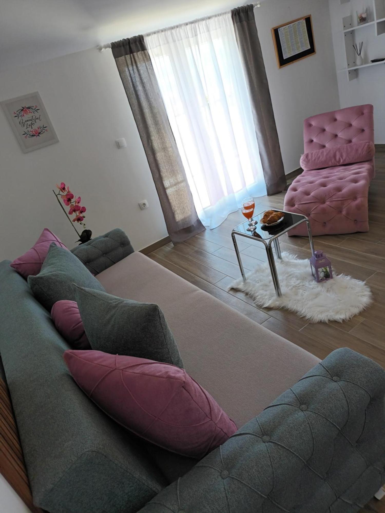 Apartmani Tolj Μακάρσκα Εξωτερικό φωτογραφία